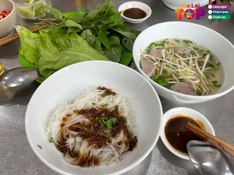 Pho-tau-ly-gialaitoplist