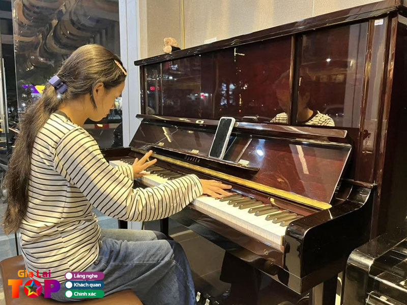 Sol-piano-gialaitoplist