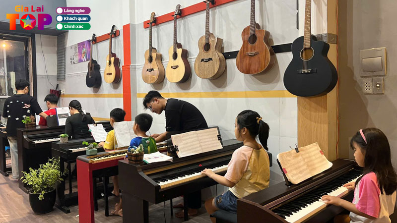 Top-10-lop-day-dan-o-gia-lai-tu-co-ban-den-nang-cao-gialaitoplist