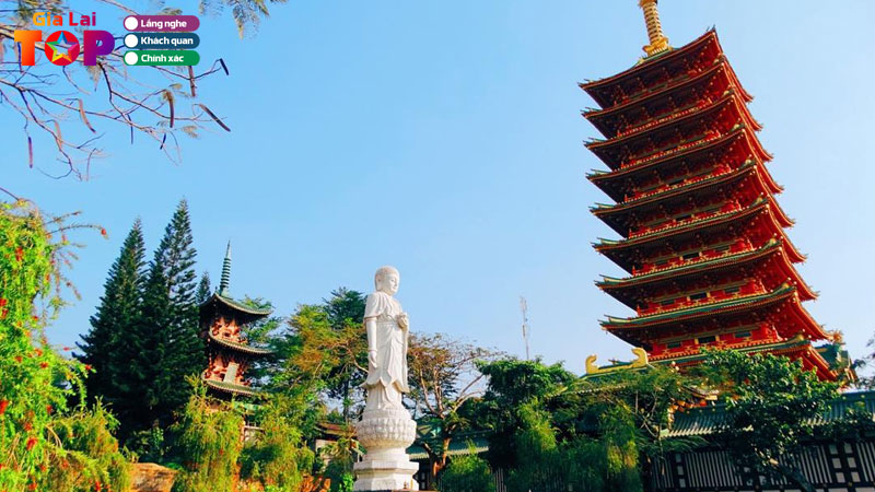 Top-10-ngoi-chua-tai-gia-lai-dep-linh-thieng-nen-ghe-mot-lan-gialaitoplist